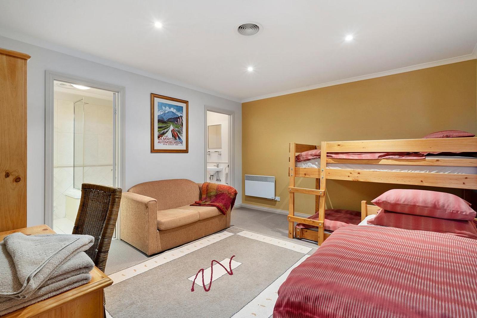 Hotel Pension Grimus Mount Buller Exterior foto