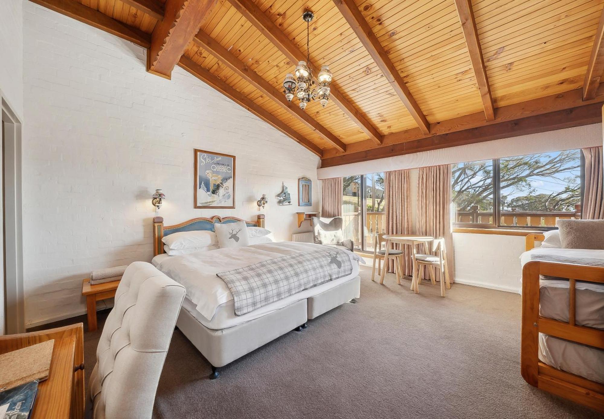 Hotel Pension Grimus Mount Buller Exterior foto